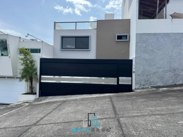 CASA EN VENTA EN PRIVADA EN MONTE MAGNO XALAPA